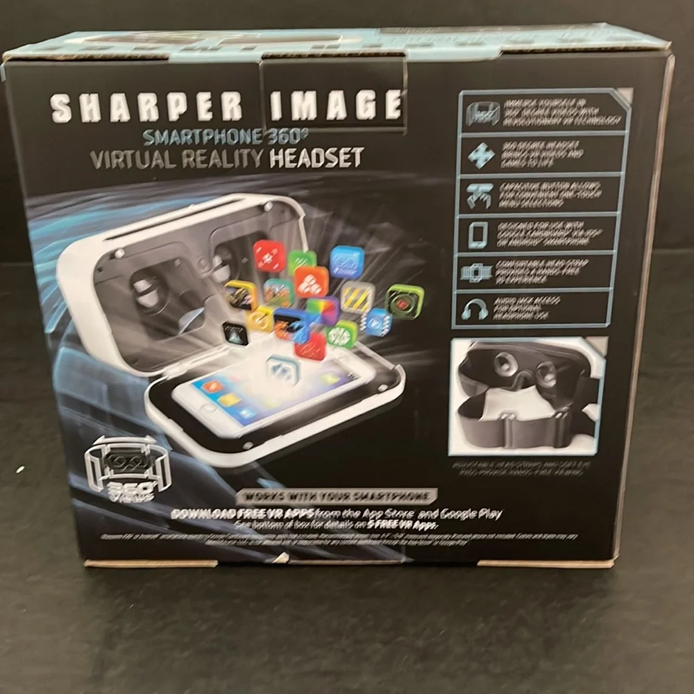 Sharper image virtual reality headset